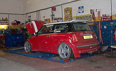 Autofashion MINI on the rollers